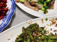 干煸四季豆-渝信川菜 · 川味家常菜(财富购物中心店)