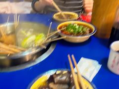 -马路边边串串香形象店(磐石路店)