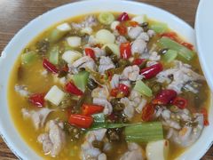 泡椒牛蛙-酸婆娘重庆菜(紫竹路店)