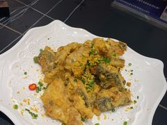 椒盐鱼骨-鼎泰亨·海鲜牛肉餐厅(滨江店)