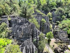 -梭布垭石林景区