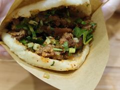 手工牛肉咔饼-晓友烧麦(光华村店)