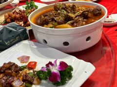 -百鸟朝凤宴会中心