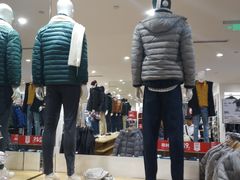 -优衣库(郑州丹尼斯大卫城店)