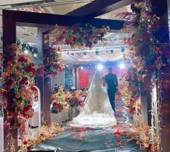 点击看大图 -臻爱婚礼嫁衣美妆