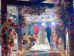 -臻爱婚礼嫁衣美妆