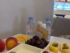 -涨巢·潮玩水疗局