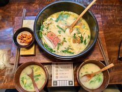 -银米·云南传统过桥米线(双廊黑金冠店)