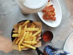 -必胜客(阿诗玛店)