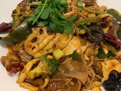 麻辣香锅-拿渡·水煮鱼麻辣香锅(王府井奥莱·香江小镇店)