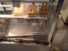 面包甜点陈列柜-白玉兰食品(甜云店)