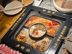 -老牌坊云南鱼豆花火锅(哈西万达店)
