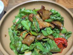 -黄泥岗·地道湖北菜(奥特莱斯店)