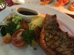 -Bamboo Bar & Grill Restaurant