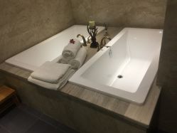 -禾颜社·精致美容