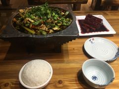 -自贡盐帮菜·玩辣餐厅(樱花园西街店)
