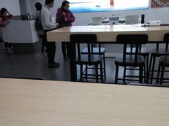 -华为授权体验店(万航渡路)