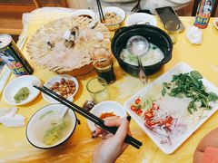 -官塘陈记鱼生·潮汕砂锅粥·牛肉火锅(潮枫路总店)