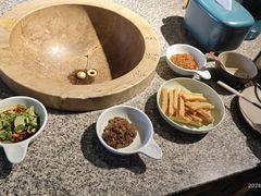 -云荷里·蒸汽石锅鱼·云南菜(中发百旺店)