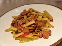 -潮界(LU·ONE凯德晶萃广场店)