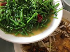 -荥清饭店