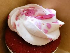 草莓杯子蛋糕-星巴克臻选(北京太阳宫凯德店)