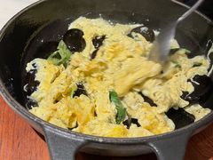 橄榄油黑松露石窝炒蛋-金椰壳· 大厨新加坡菜(壹方城店)