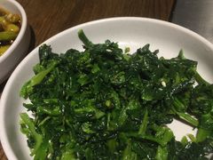 -龙巢盱眙龙虾·牛蛙·烧烤宵夜(八卦岭店)
