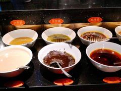 自助调料区-南城十里潮汕鲜牛火锅·鲜虾生滚粥(融汇老商埠店)