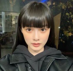 -时尚殿堂明星门店