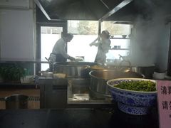 -陇上全荟兰州传统牛肉面(延吉路店)