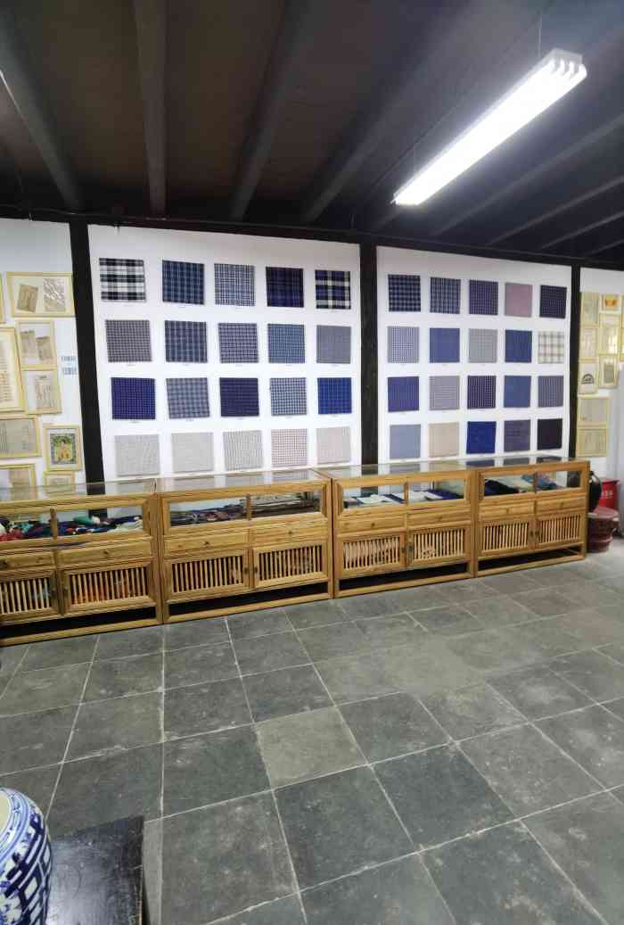 松江布展示馆-"第一次去松江布展示馆,从外面看,很小,坐.