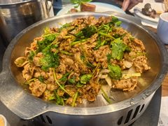 -赶海部落海鲜城(海阳路店)