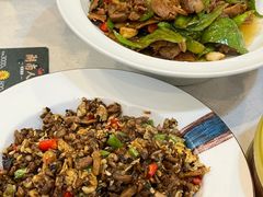 -湖南人家湘菜馆(镇江路店)