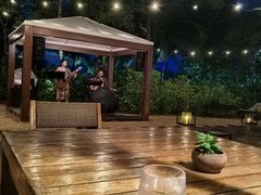 -三亚艾迪逊酒店·海滩烧烤 BARBACOA·现场乐队·浪漫晚餐·烧烤海鲜