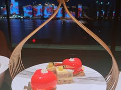 核桃胡萝卜蛋糕拼蓝莓慕斯-君庭中餐馆(湘江豪生店)