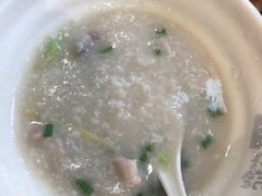 -洲心明记烧肉大粥