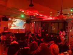 -Mx.cocktail bar