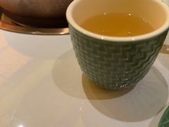 -润园四季椰子鸡火锅(卓越INTOWN店)