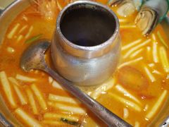 冬荫功汤-泰堤坊(淡水体育馆店)