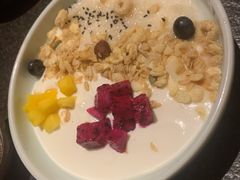 米釀鲜果酸奶-丝路金桃·新疆菜(徐汇店)