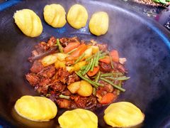 铁锅烧鸡肉-东北特色铁锅炖·柴火灶(富阳一店)