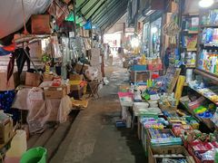 -利津路小商品批发市场