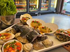 -围炉肉舍•炭烤活鳗•丹东海鲜烤肉(步行街店)