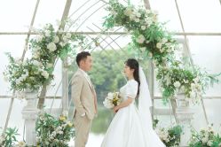 -雪中彩影婚纱摄影·微光艺术中心