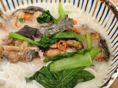 -鲜越鲜鱼粉(财富购物中心店)