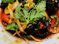 -YI PIN JU 一品居中餐厅 中国超市