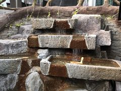 -裕龙汤泉
