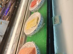 -亚洲国际大酒店·云顶阁旋转自助餐厅