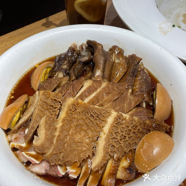 藏在二环胡同里的小店,不好吃的话,在北京不会这么多人排队